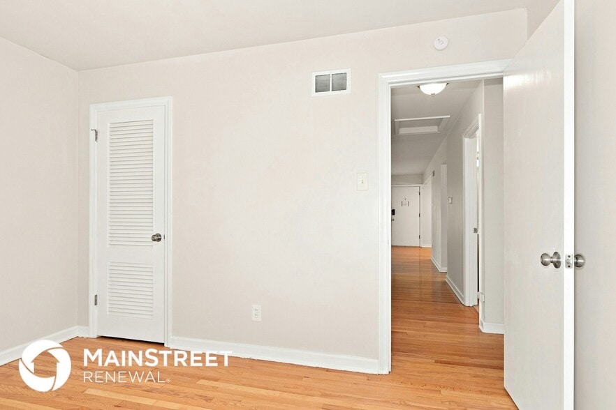Building Photo - 70 St Benedict Ln
