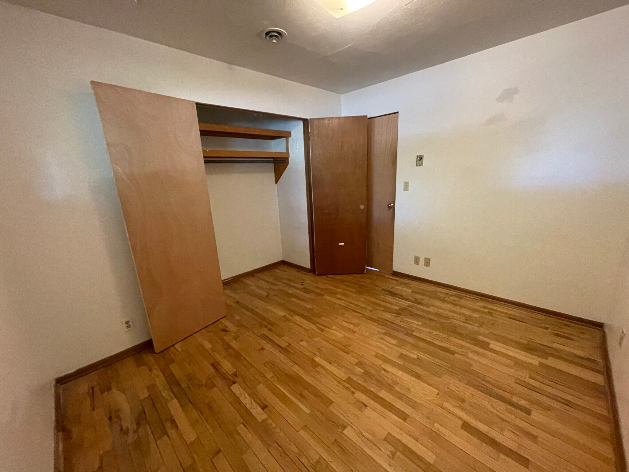 Building Photo - 1310 NE Williams St