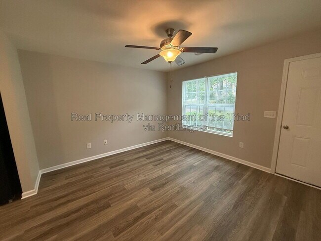 Building Photo - 1207 Willard St