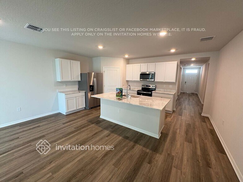 Building Photo - 18120 Canopy Pl