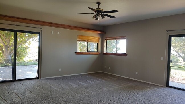 Building Photo - 2625-2624 4 Paws Way
