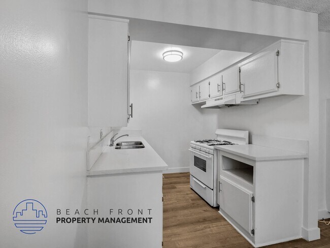 Building Photo - 868 Victor Ave.