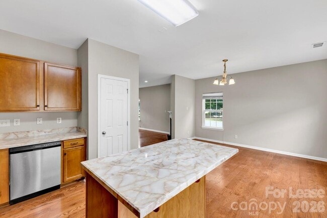 Building Photo - 10350 Stineway Ct