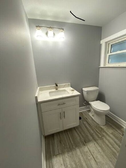 Powder Room - 3372 Webster Ave