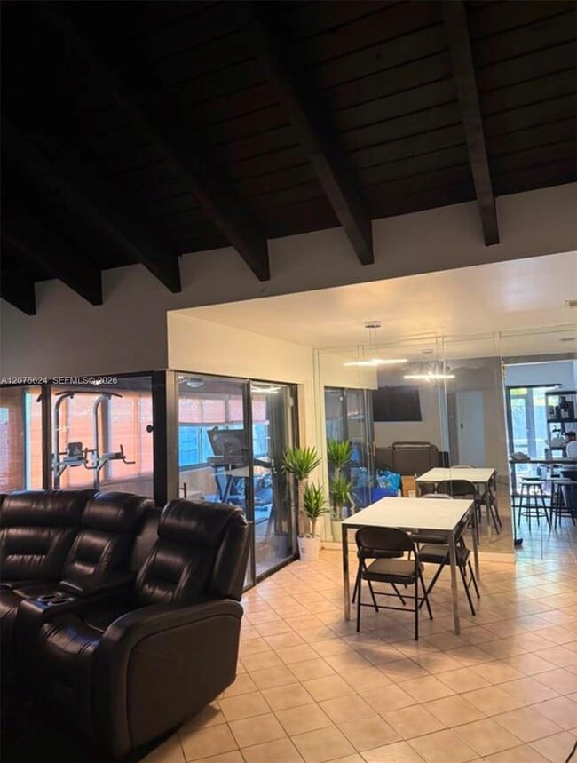 Building Photo - 1470 Flamingo Ct