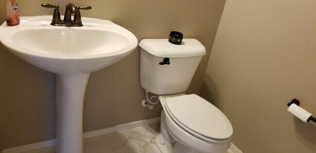 Building Photo - 2248 E Ottawa Ln