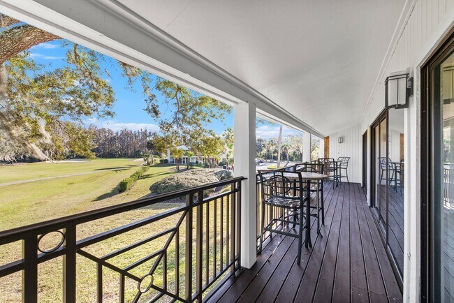 Building Photo - Furnished Resort 2/2 Condo, on Golf Course, Lake Views