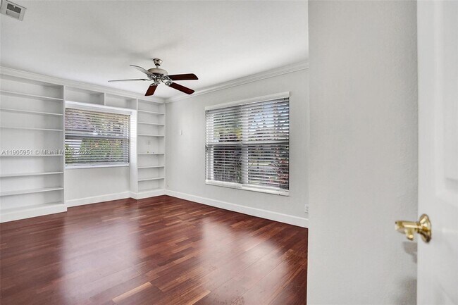 Building Photo - 3801 NW 27th Ave