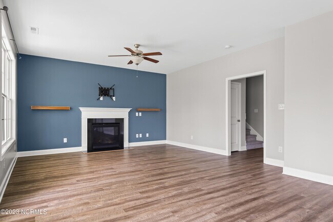 Building Photo - 221 Salty Dog Ln