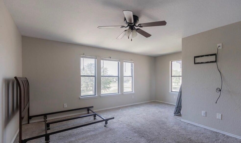 Building Photo - 1118 Sundance Fort