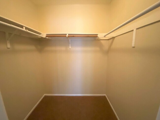 Building Photo - 3BR 3BA home, located in beautiful Solana Beach! Spacious layout with lush landscape