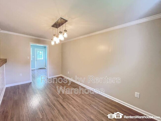 Building Photo - 3308 Hornsea Rd