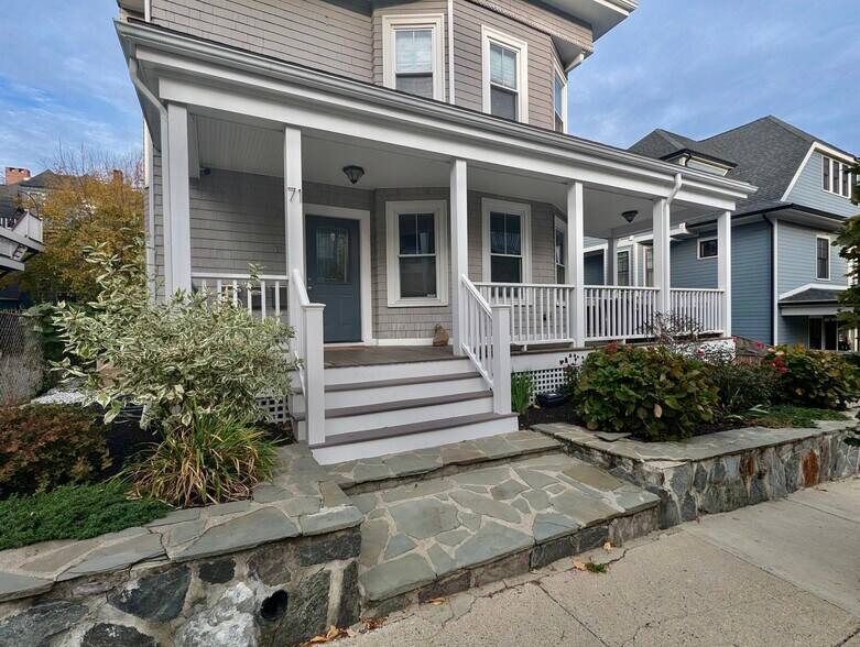 Building Photo - 71 Sawyer Ave