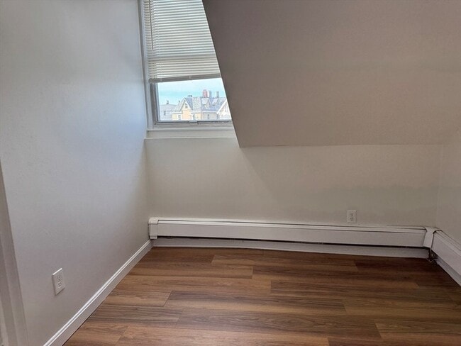 Building Photo - 221 Trenton St