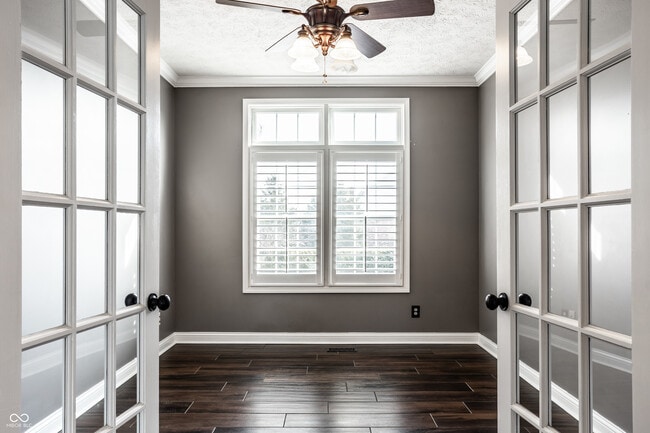 Building Photo - 8102 Fairway Dr