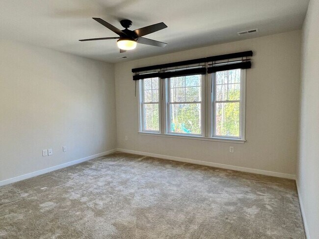 Building Photo - 8180 Lyman Ct