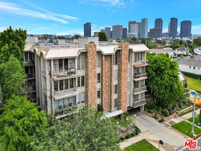 Building Photo - 1260 S Beverly Glen Blvd