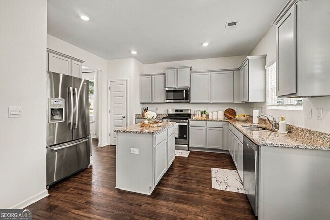 Building Photo - 265 Daurian Dr