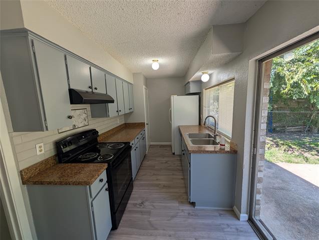 Building Photo - 1645 Morrison Dr