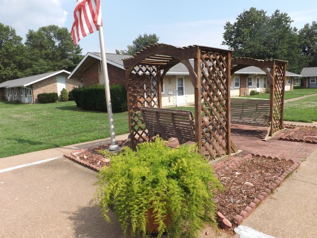 Building Photo - Horizon Homes (55+ Community)