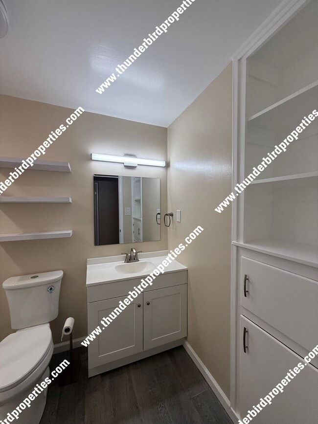 Building Photo - Beautifully remodeled Uptown location