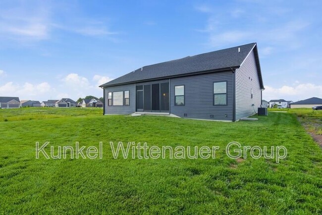 Building Photo - 837 Bushwood Way