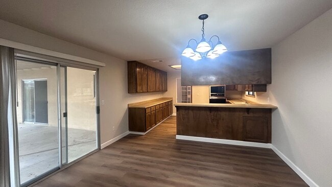 Building Photo - Lakewood Elementary School District