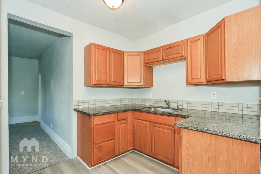 Building Photo - 1214 S 8th St