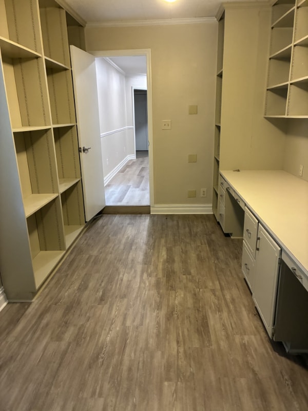 Building Photo - 396 Rowland Rd