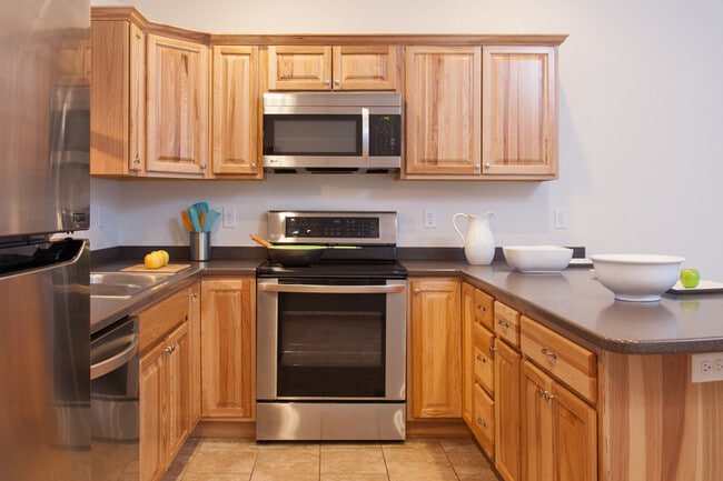 Building Photo - 1240 119th Ave