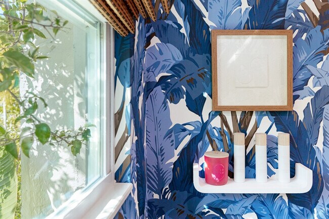 Building Photo - 610 38th St