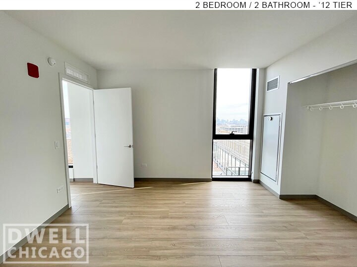 Building Photo - 503 S Damen Ave