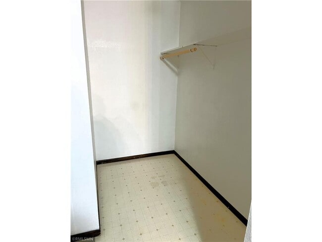 Building Photo - 539 S Wasson Ln