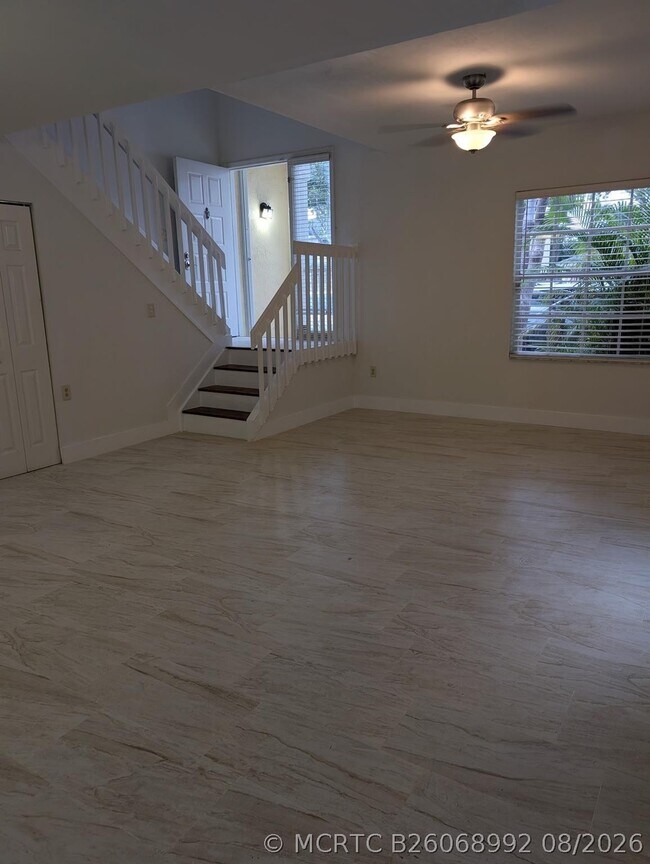 Building Photo - 9851 SW 117th Ct
