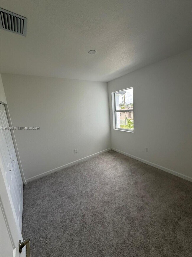 Building Photo - 35537 SW 189th Ct