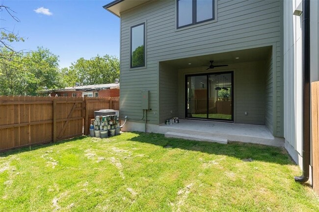 Building Photo - 1402 Beckett St
