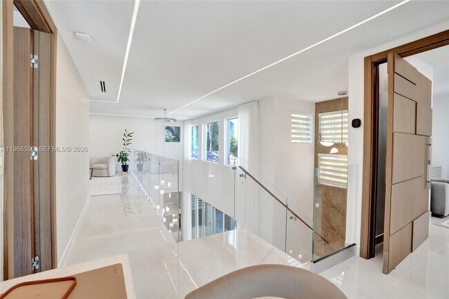 Building Photo - 20824 NE 37th Ave