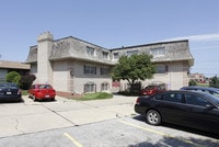 Building Photo - Kingswood Annex