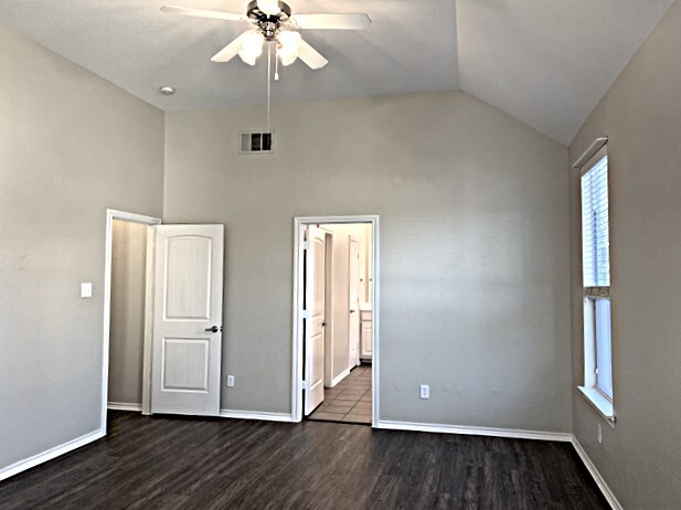 Building Photo - 5008 Odeum Ct