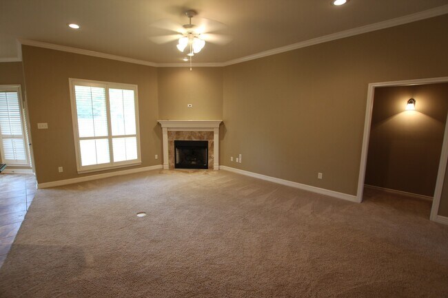 Building Photo - Coming Soon: Beautiful 3 Bedroom, 2 Bath n...