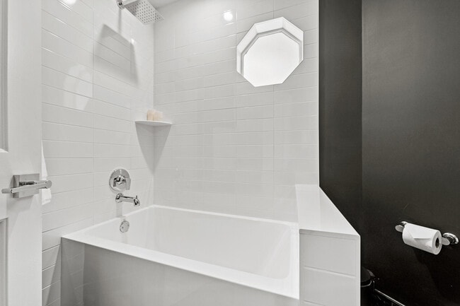 Building Photo - 288 Seabreeze Cir