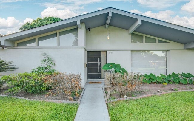 Building Photo - 5754 Wigton Dr