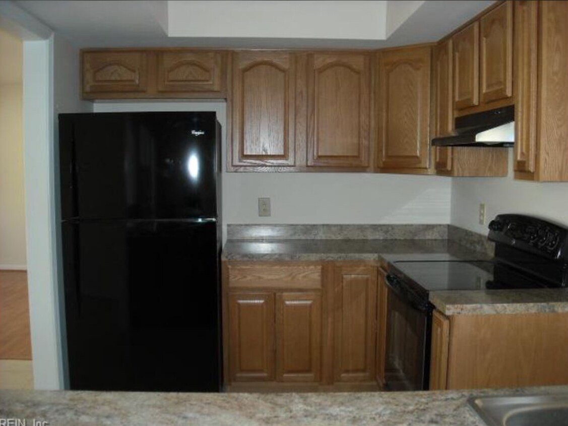 Building Photo - 3792 Ridgeview Ct