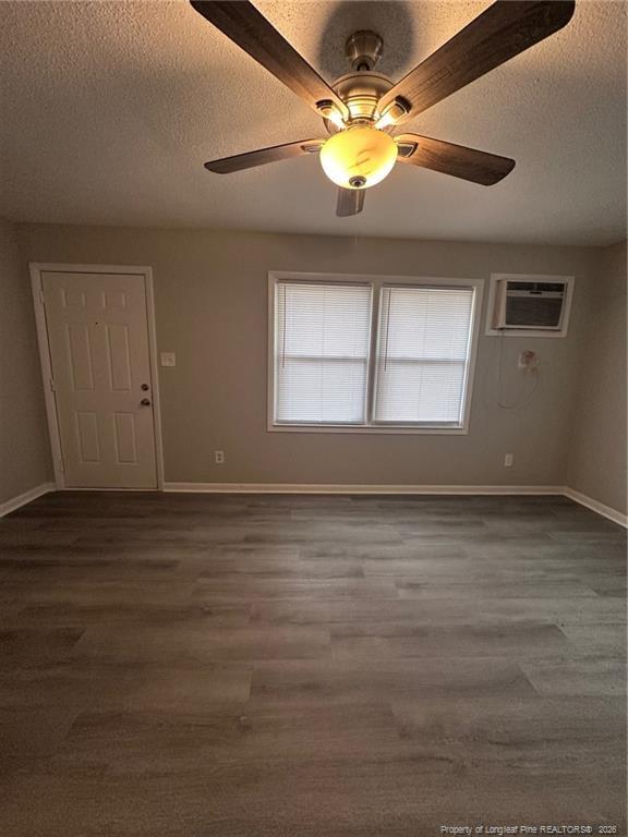 Building Photo - 1051 Rulnick St