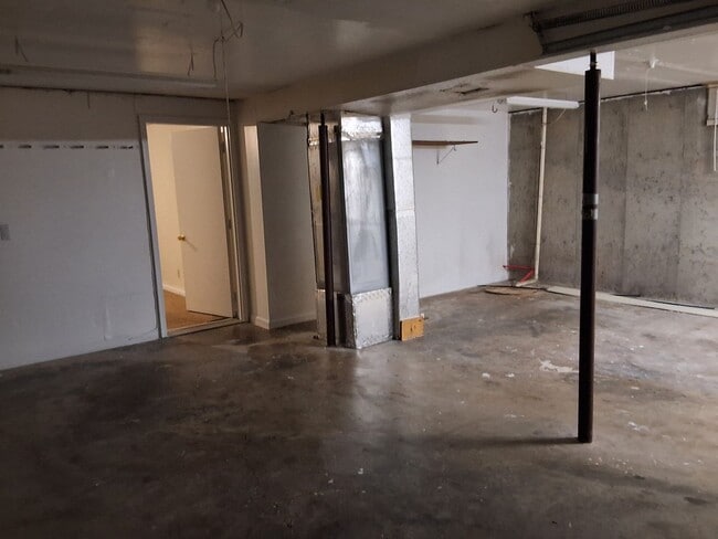 Building Photo - Cozy 3 Bed, 1 Bath House Minutes To Fort Knox
