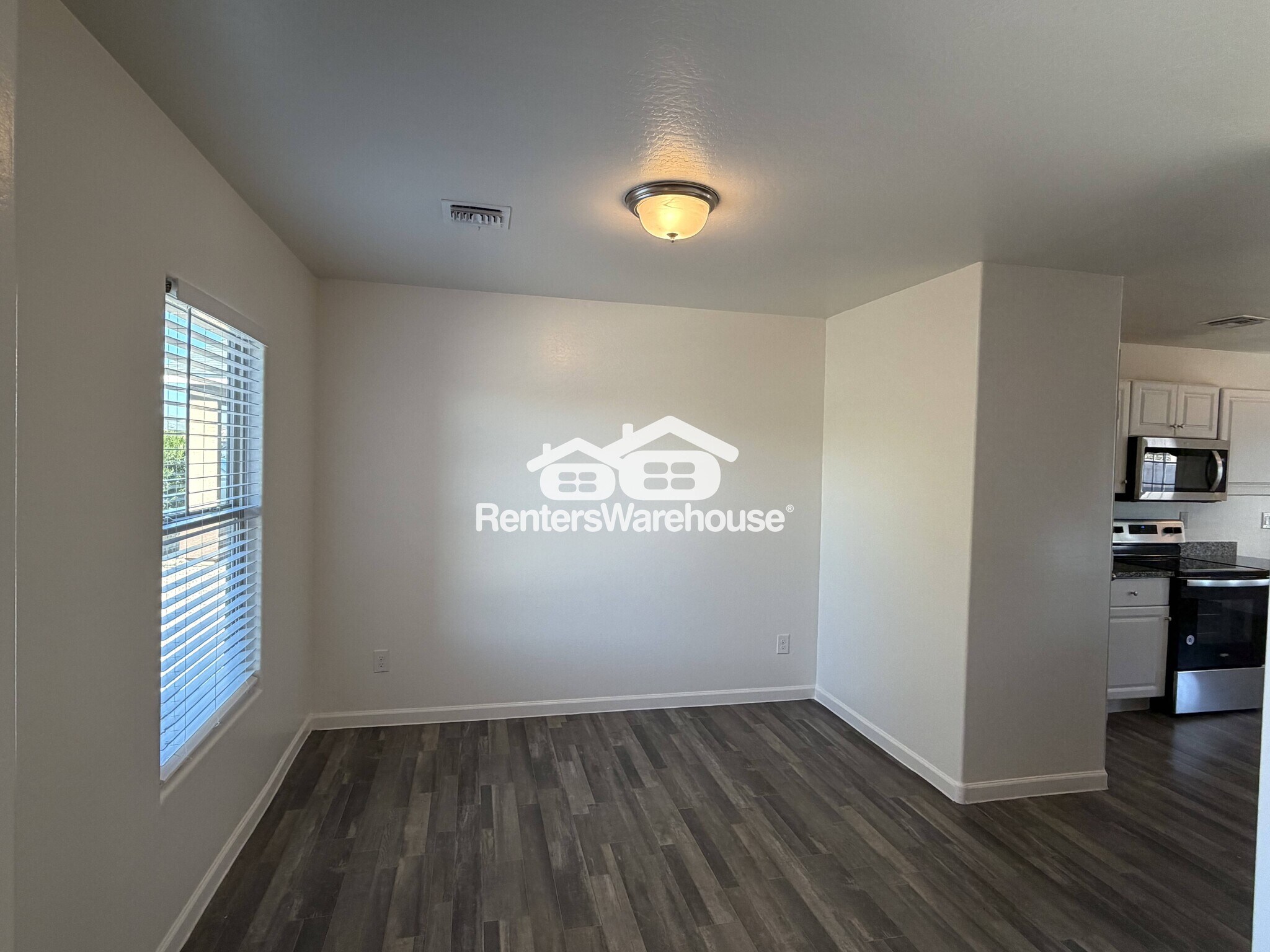 Building Photo - 3852 Princeton Ln