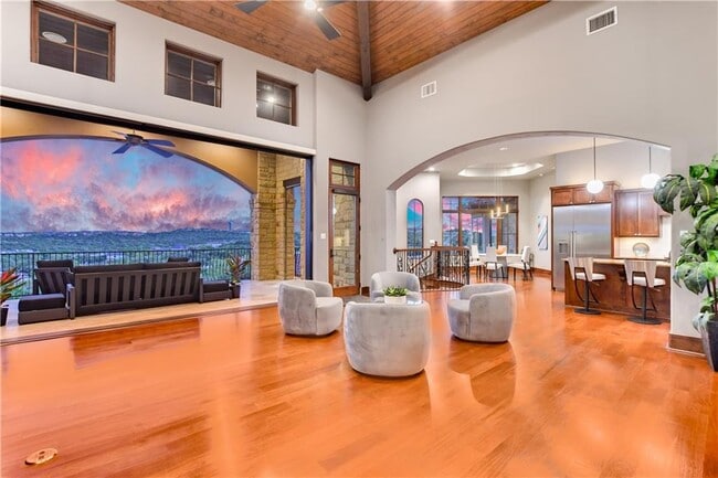 Building Photo - 4212 Serene Hills Dr