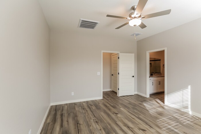 Building Photo - 11497 W Camden Dr
