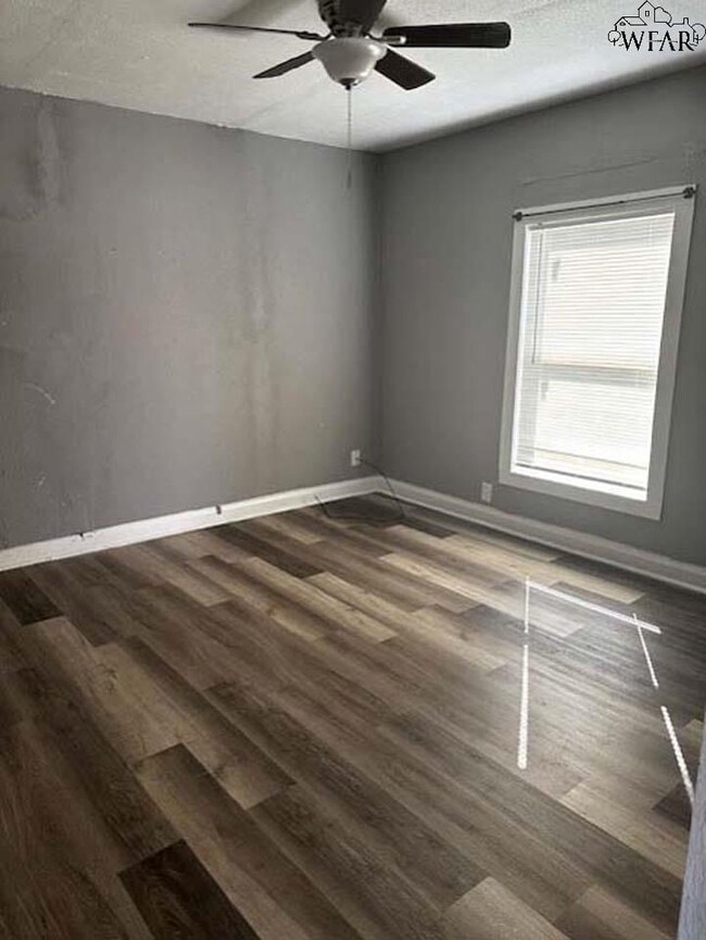 Building Photo - 1011 16th St