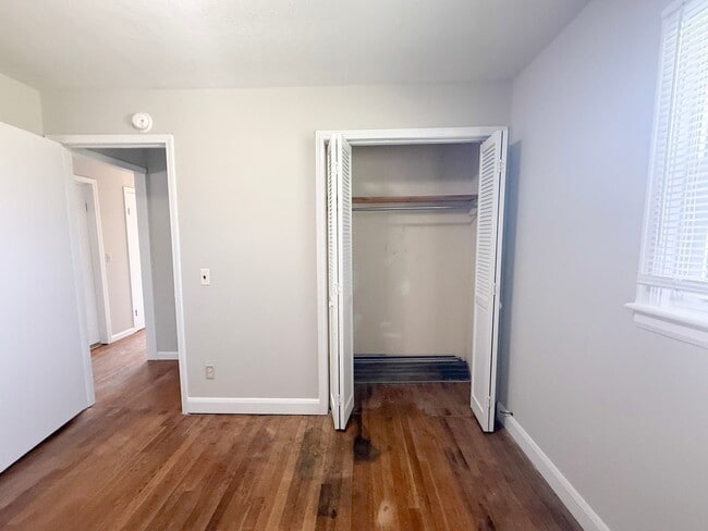 Building Photo - Spacious 3-Bedroom Home with Screened-In Porch and Ample Parking in Cookeville